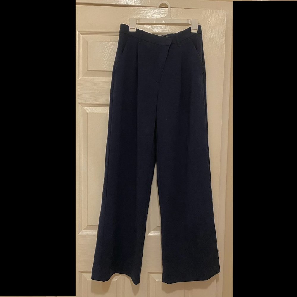 A&F Sloane Tailored Pant Navy with Criss-Cross Waistband Detail 29L